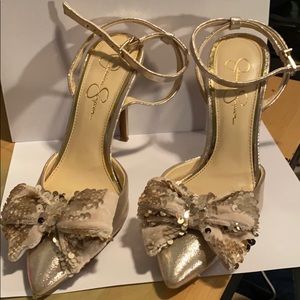 Jessica Simpson champagne colored heels with bow